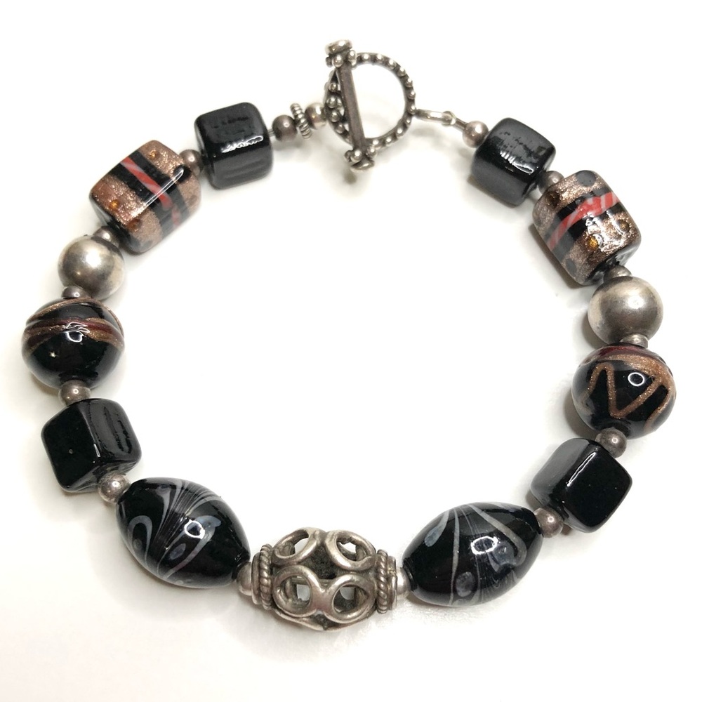 Trés Jolie Sterling Silver Bali bracelet 9.5”